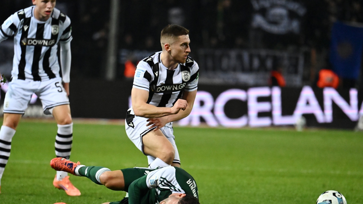 Συμπλήρωσε κάρτες ο Κένι