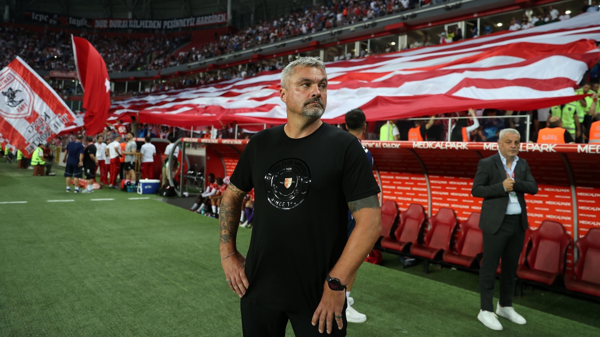 Ράις: «Ο πρώτος μας στόχος είναι η 8άδα του Conference League»