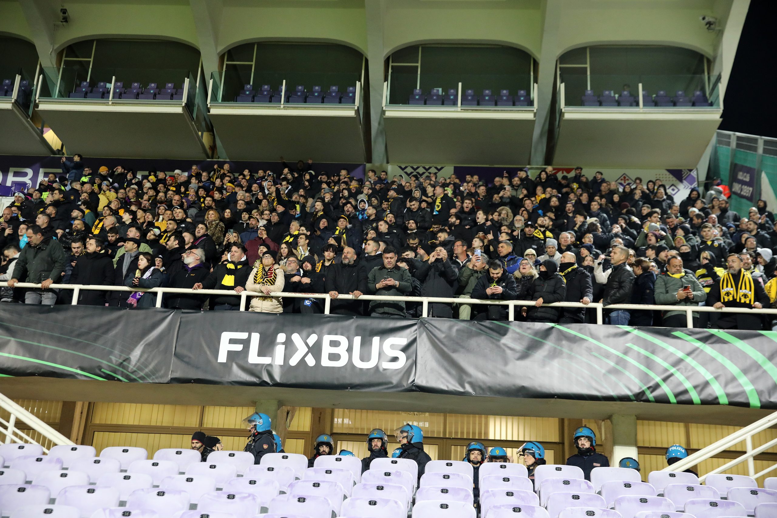 Η UEFA επέβαλε στην ΑΕΚ ποινή για παρουσία των οπαδών σε εκτός έδρας αγώνες