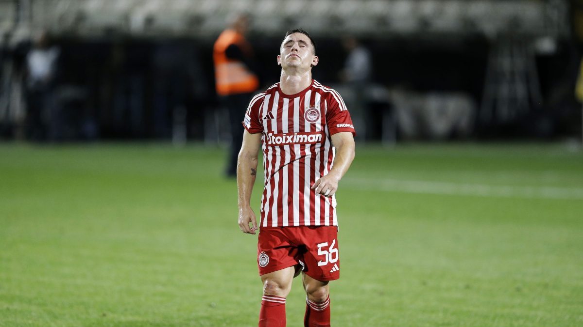 Τιμωρία μιας αγωνιστικής στον Ποντένσε