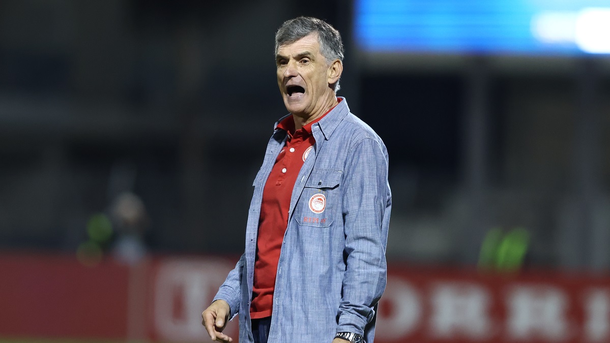 Μεντιλίμπαρ: «Είναι απαραίτητο να γίνει κάτι διαφορετικό»