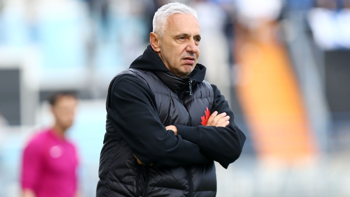 Παρελθόν ο Χαραλαμπίδης από τον Καμπανιακό