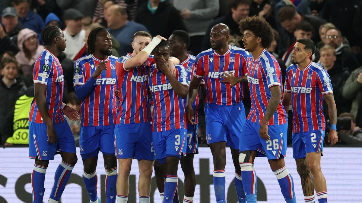 Άνετα τη Φιορεντίνα η Πάλας, έκπληξη από τη Μάιντς, μεγάλο προβάδισμα για τη Σαχτάρ