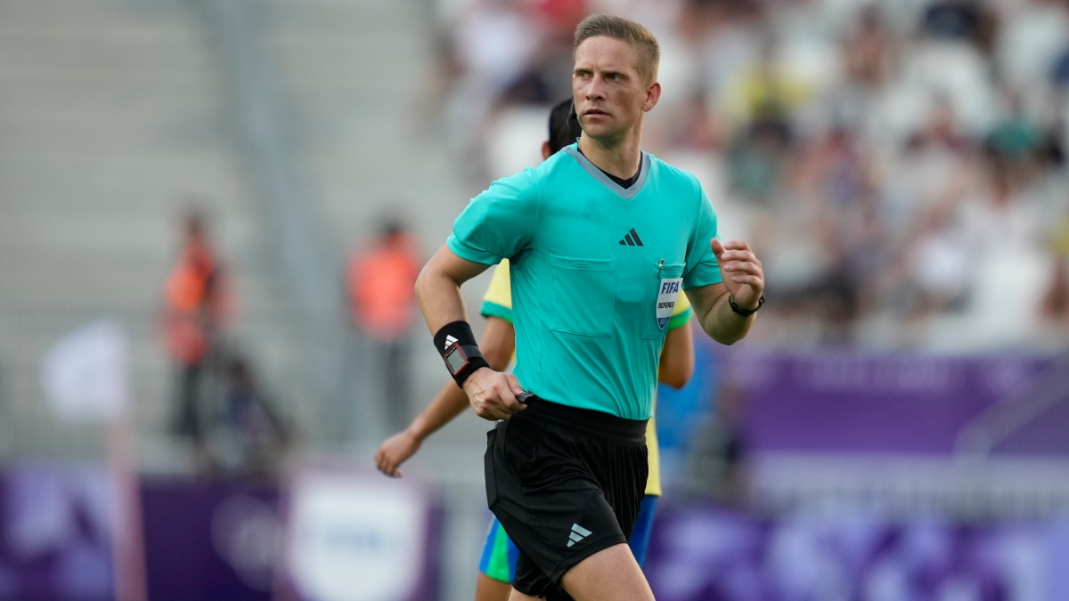 Ο Νορβηγός Έσκας στο ΑΕΚ-Ράγιο Βαγιεκάνο