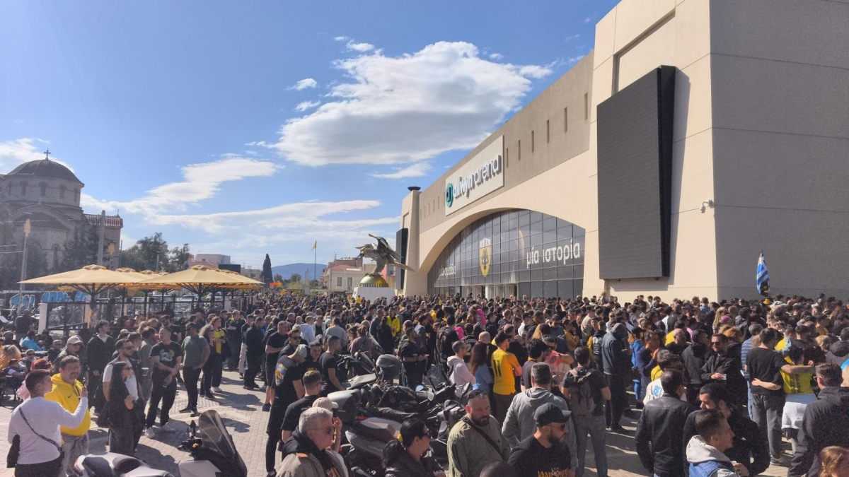 Πανδαιμόνιο στην “Allwyn Arena” πριν από την προπόνηση της ΑΕΚ (video)