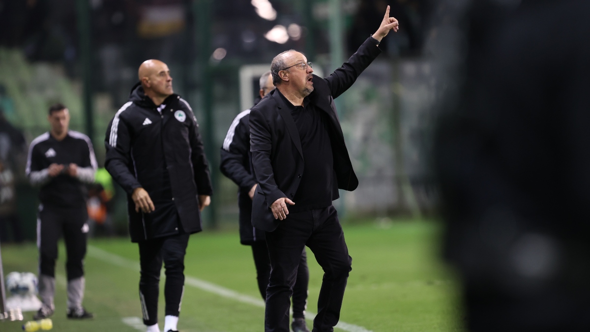Μπενίτεθ: «Είμαι ικανοποιημένος από την προσπάθεια των παικτών μου»