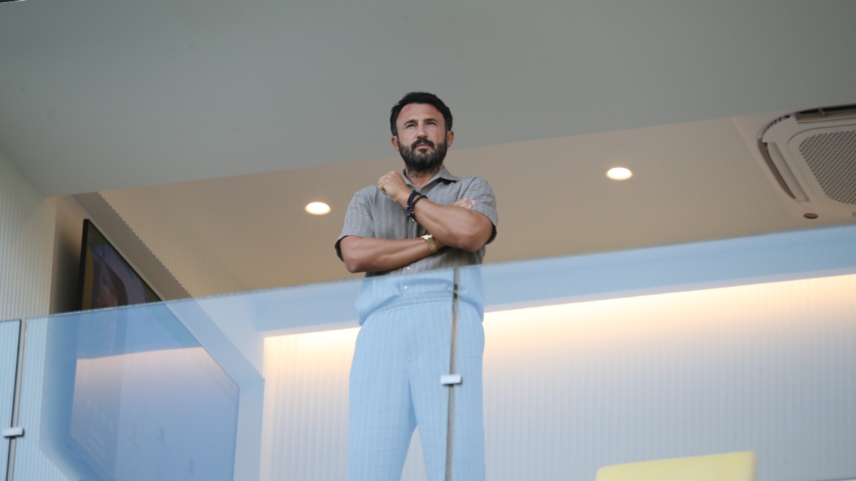 Απαγόρευση εισόδου για 15 ημέρες στον Καρυπίδη