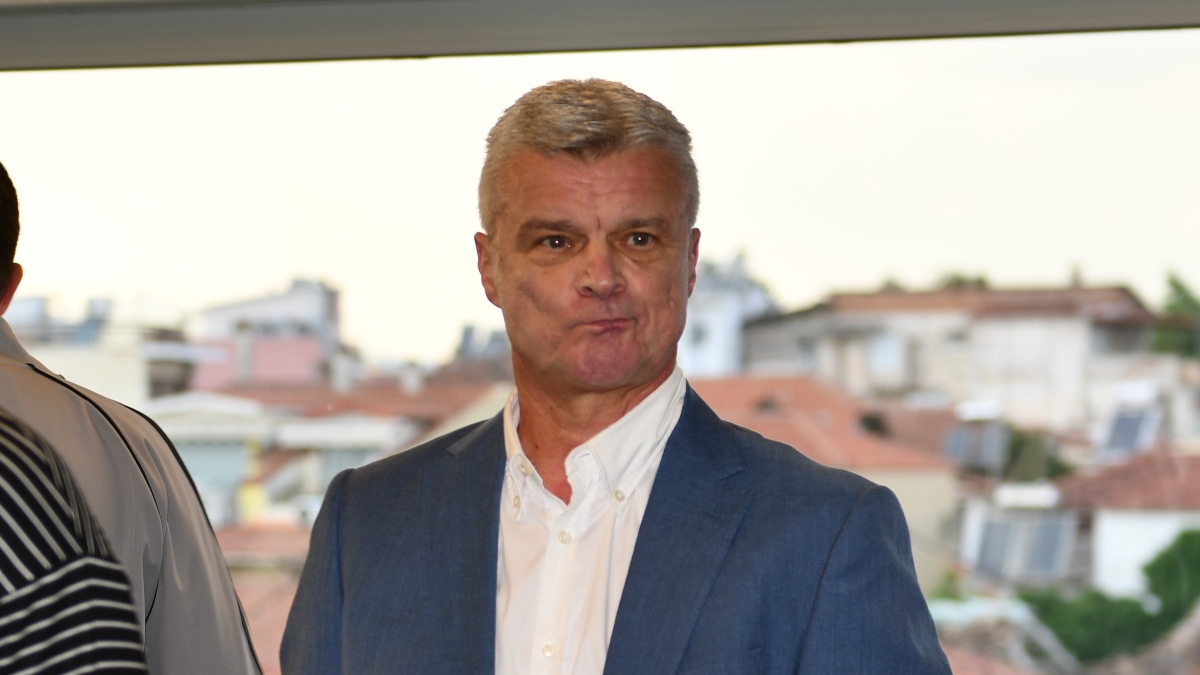 Βαζέχα για Βαρδινογιάννη: «Καλό ταξίδι κύριε πρόεδρε, δεν θα σε ξεχάσω ποτέ»